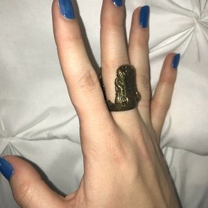 Alligator ring